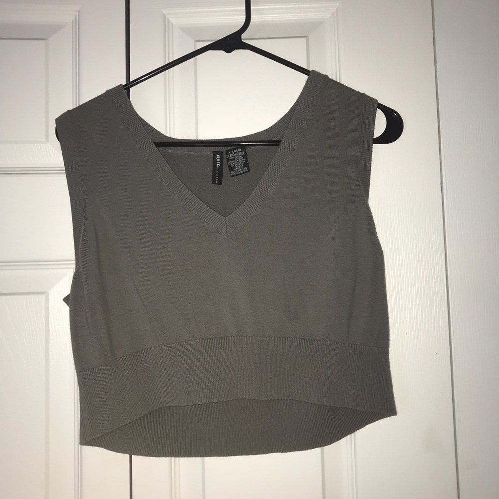 Women’s crop top